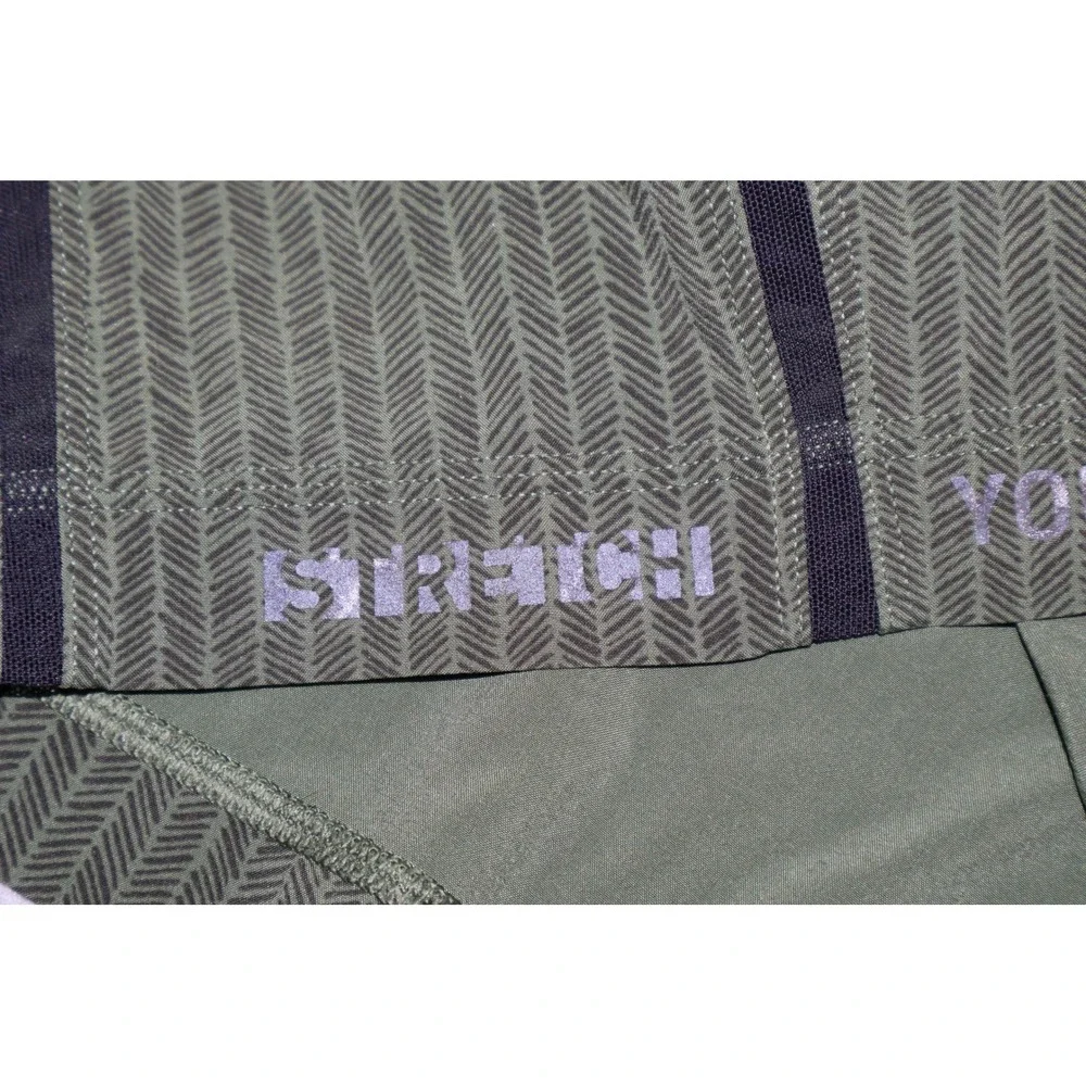 Lululemon Athletic Shorts Mens XL Green Herringbone Pace Breaker Stretch 9